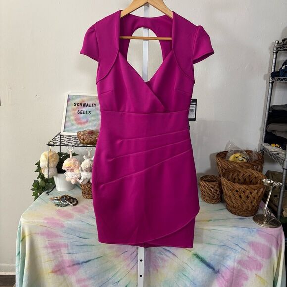 GUESS LA size 6 (small) Elegant Magenta Wrap Dress new 🆕 scuba bandage cap - Picture 9 of 10
